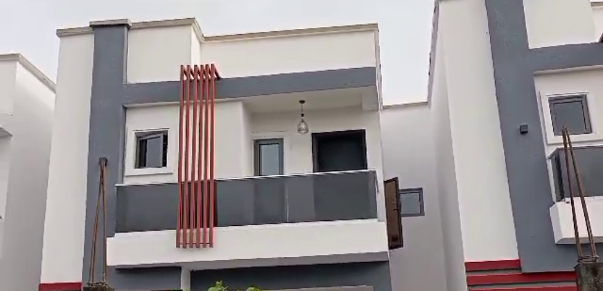 3 Bedroom Luxury Terrace for Sale